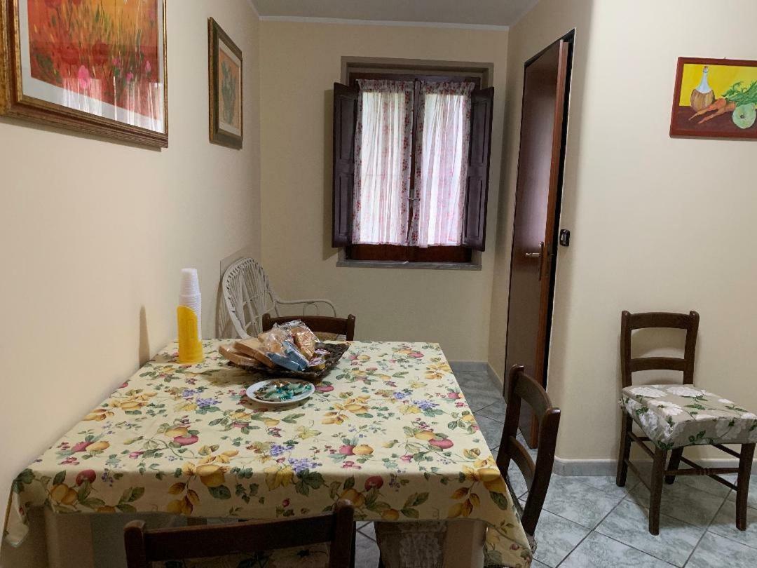 Il Normanno B&B Mileto ภายนอก รูปภาพ