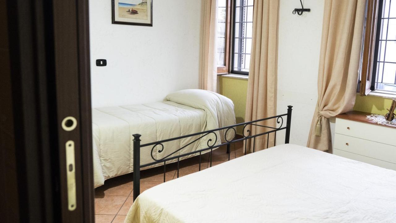 Il Normanno B&B Mileto ภายนอก รูปภาพ